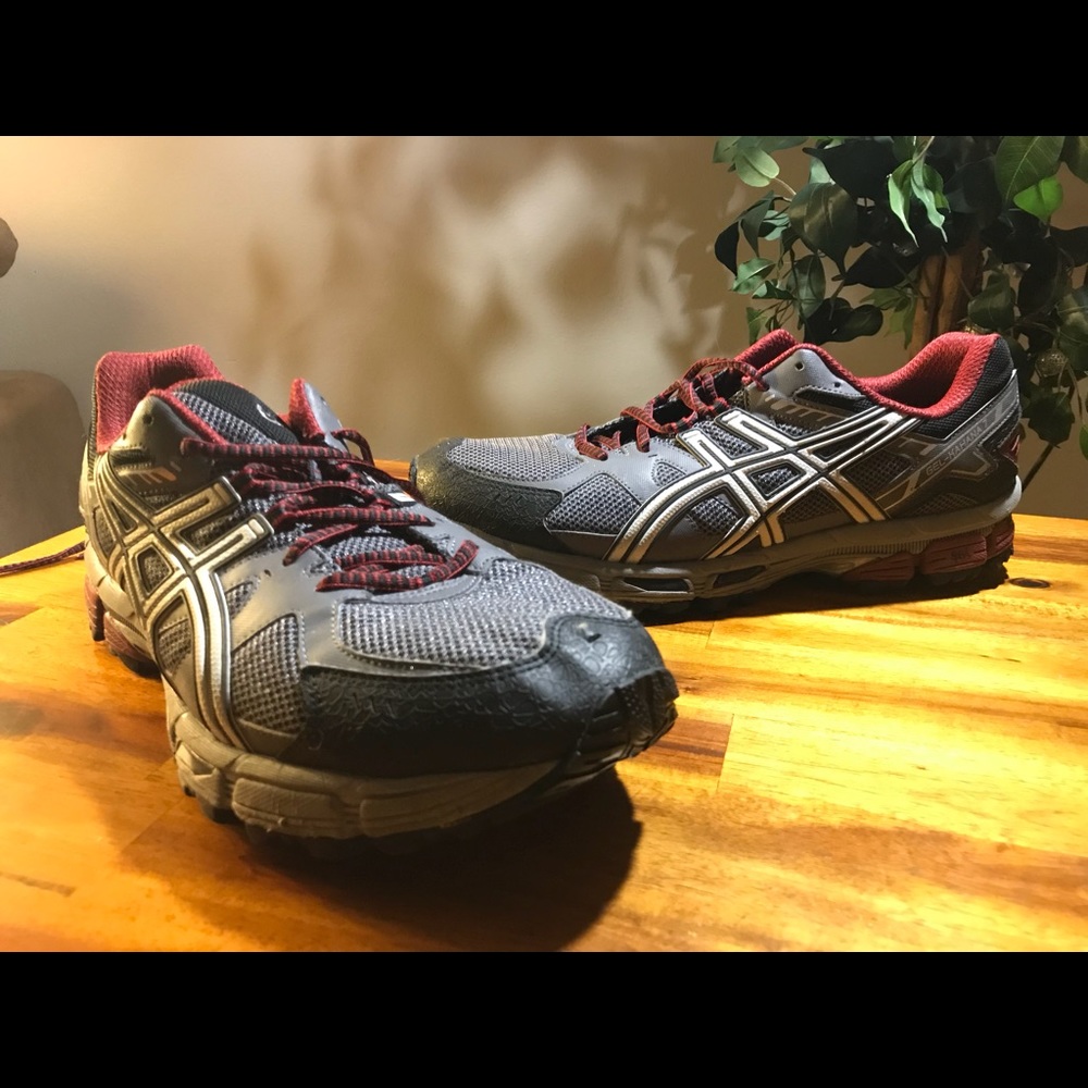 ASICS Kahana 7 Size 12